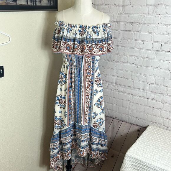 EUC ILLA ILLA OF THE SHOULDER DRESS - Picture 1 of 7